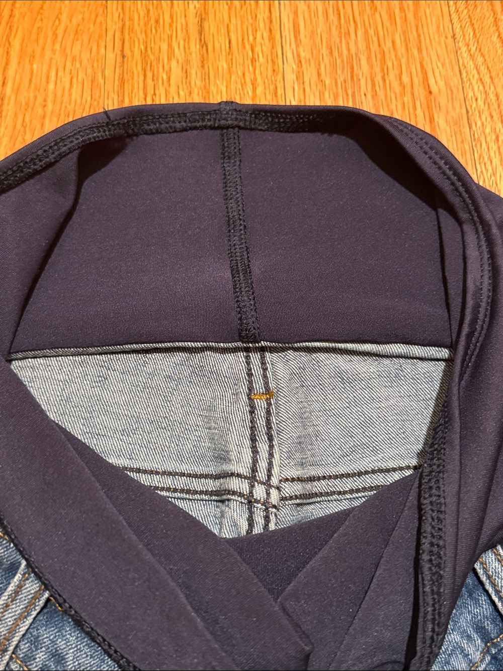 Abercrombie Maternity Light Blue 90s Straight Jeans Over-Belly Size 27/4 - Picture 6 of 16